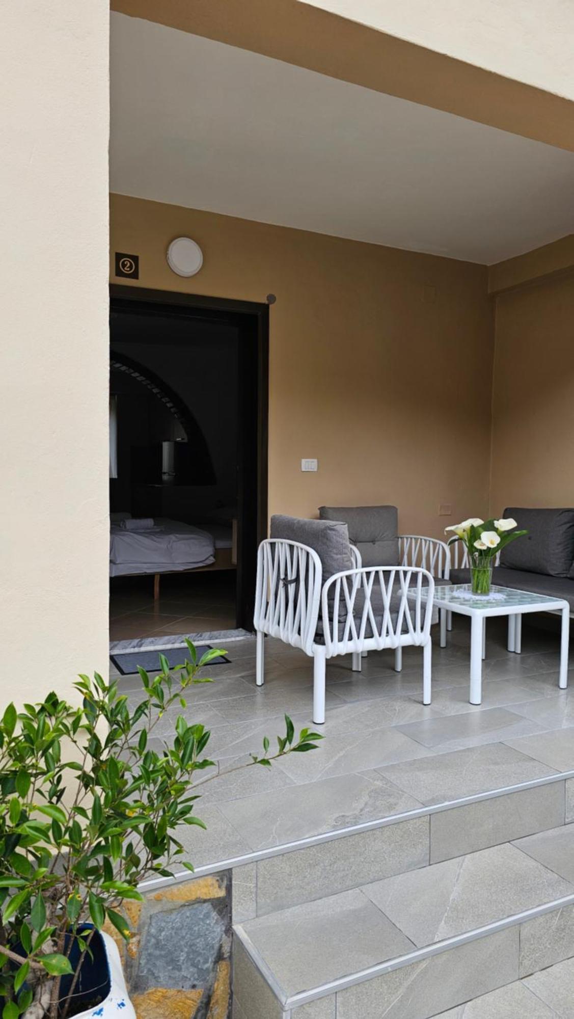 Aliaj Guest House Берат Экстерьер фото