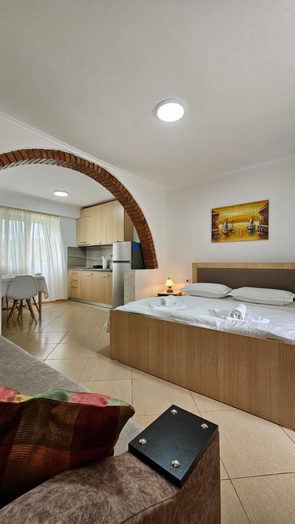 Aliaj Guest House Берат Экстерьер фото