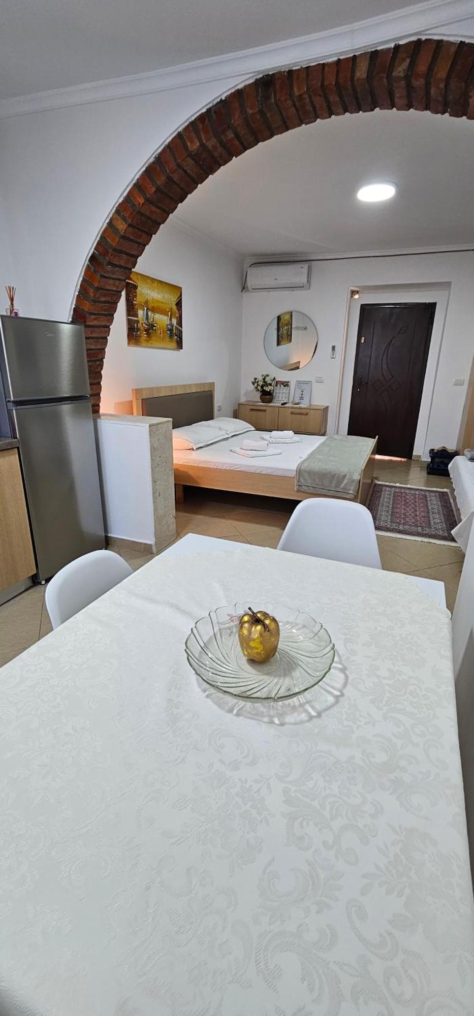 Aliaj Guest House Берат Экстерьер фото