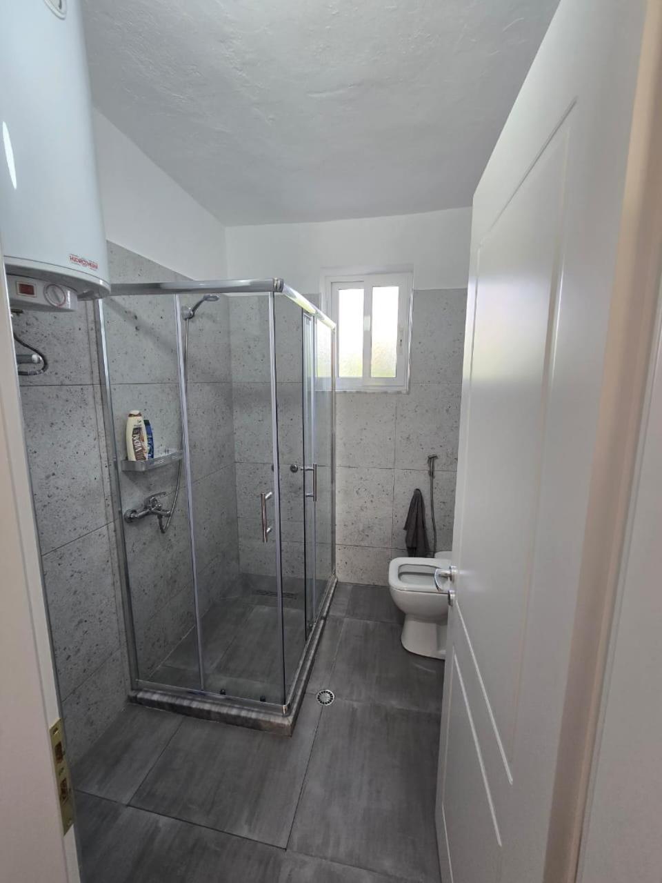 Aliaj Guest House Берат Экстерьер фото